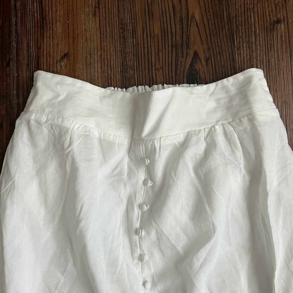 SOHO white Midi Skirt, Size X-small - Picture 9 of 10